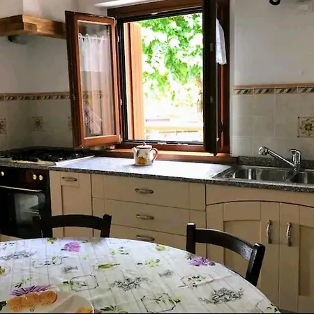 Semesterbostad Casa Della Meridiana Clastra